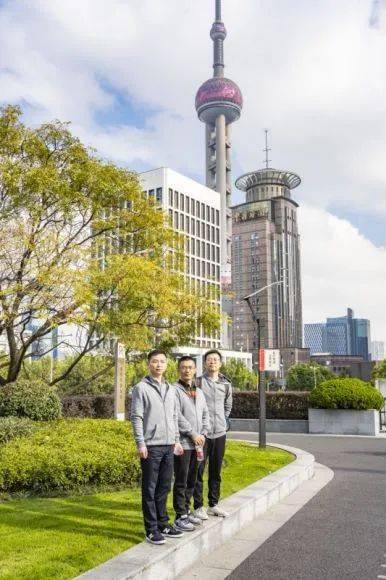 國眾聯(lián)上海公司參加上海市房地產(chǎn) 土地估價行業(yè) 奮勇向前,昂首邁進十四五新征程 主題徒步活動